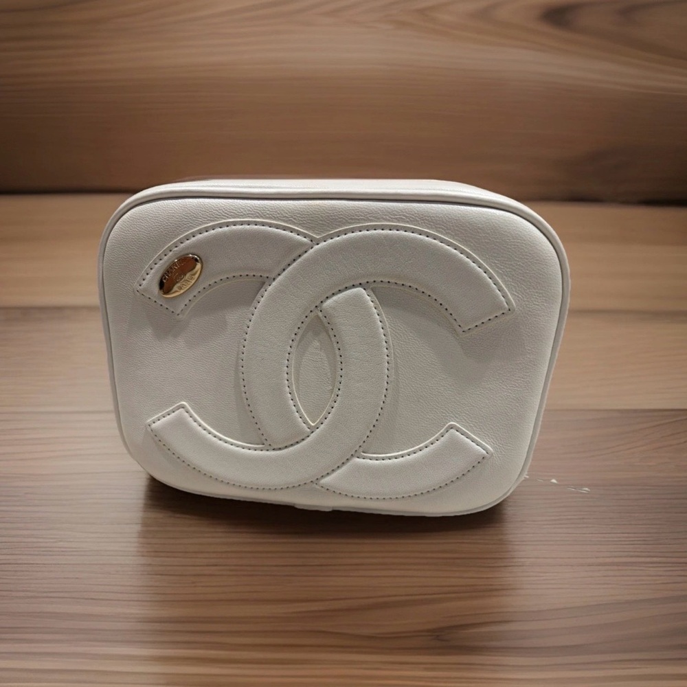 CHANEL White Lambskin CC Mania Camera Bag